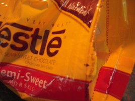 Nestle Chocolate Bits w Zip Pak